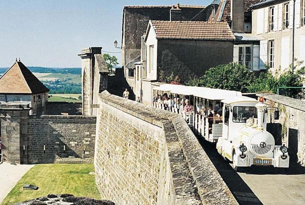 Appartement Proche Des Remparts Langres Luaran gambar