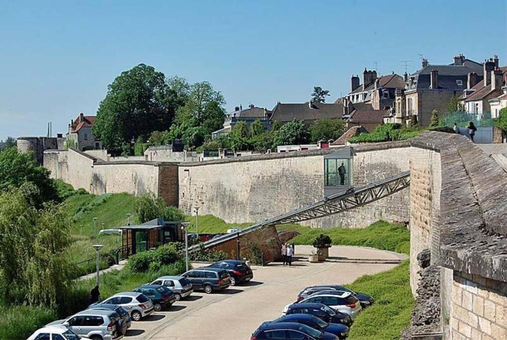 Appartement Proche Des Remparts Langres Luaran gambar